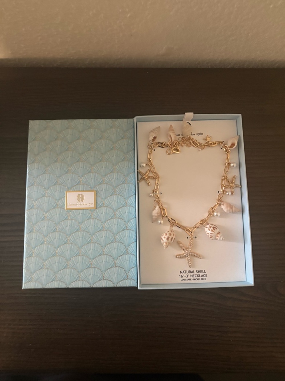 NEW House of Harlow 1960 Beach Shell Charm Necklace